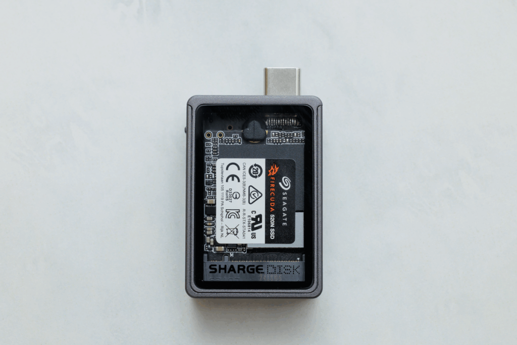 ミヤビテックブログ | 【実機レビュー】SHARGE DISK – 見える冷却ファン搭載！最強コンパクトSSDケースを徹底検証