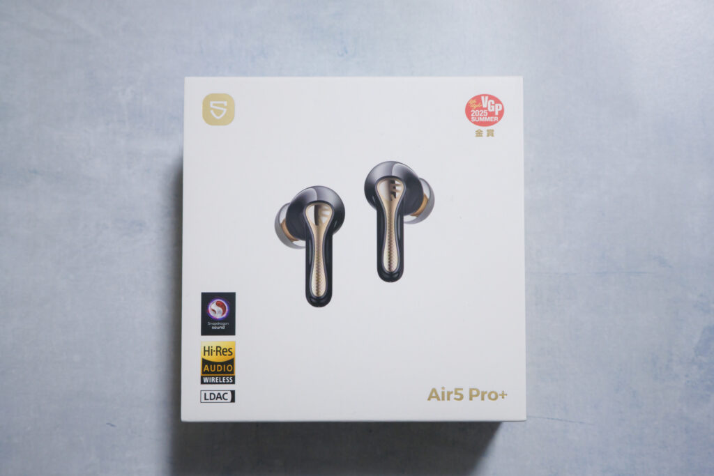 ミヤビテックブログ | 【実機レビュー】SOUNDPEATS Air5 Pro+ 登場!MEMS×10mmドライバーが生む“異次元の高解像度サウンド” ミヤビテックブログ | 【実機レビュー】SOUNDPEATS Air5 Pro+ 登場!MEMS×10mmドライバーが生む“異次元の高解像度サウンド”