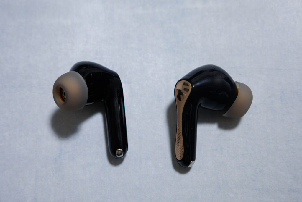 ミヤビテックブログ | 【実機レビュー】SOUNDPEATS Air5 Pro+ 登場!MEMS×10mmドライバーが生む“異次元の高解像度サウンド” ミヤビテックブログ | 【実機レビュー】SOUNDPEATS Air5 Pro+ 登場!MEMS×10mmドライバーが生む“異次元の高解像度サウンド”